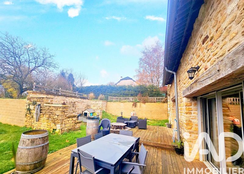 Maison - 243 m² - 7 pièces