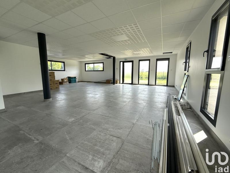 Local commercial - 195 m²