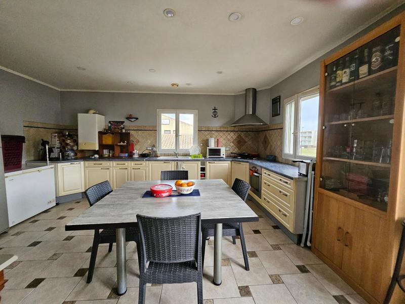 Immeuble - 700 m² - 4 pièces