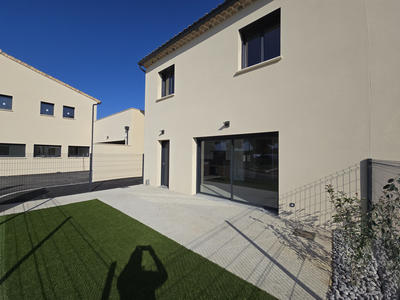 Maison - 96 m² - 4 pièces