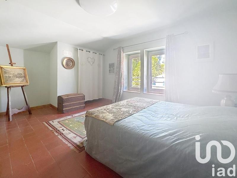 Maison - 268 m² - 9 pièces