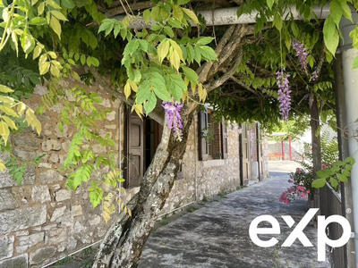 Maison - 190 m² - 8 pièces