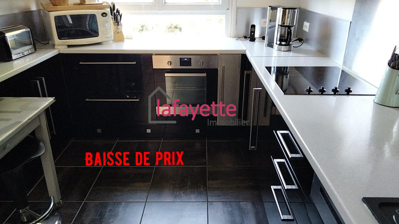 Maison - 220 m² - 7 pièces