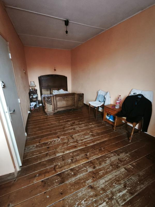 Maison - 236 m² - 9 pièces