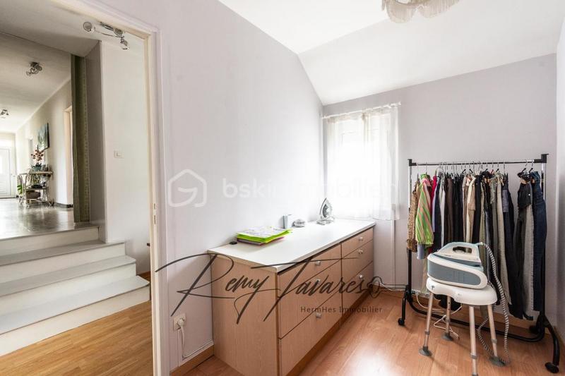 Pavillon - 175 m² - 9 pièces