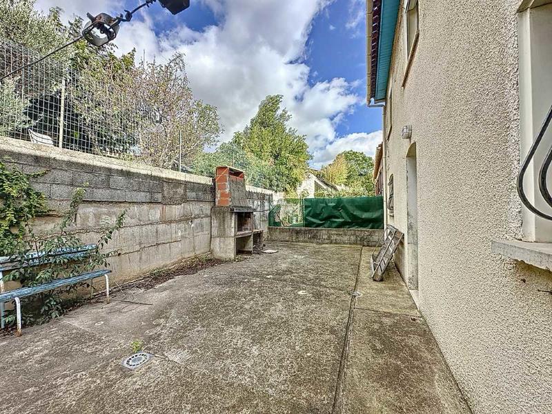 Maison - 80 m² - 5 pièces