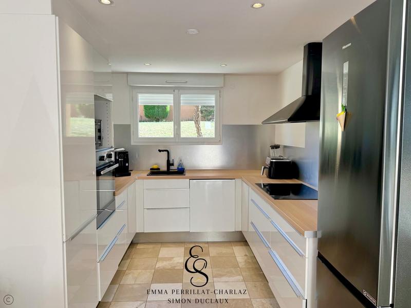 Villa - 138 m² - 6 pièces