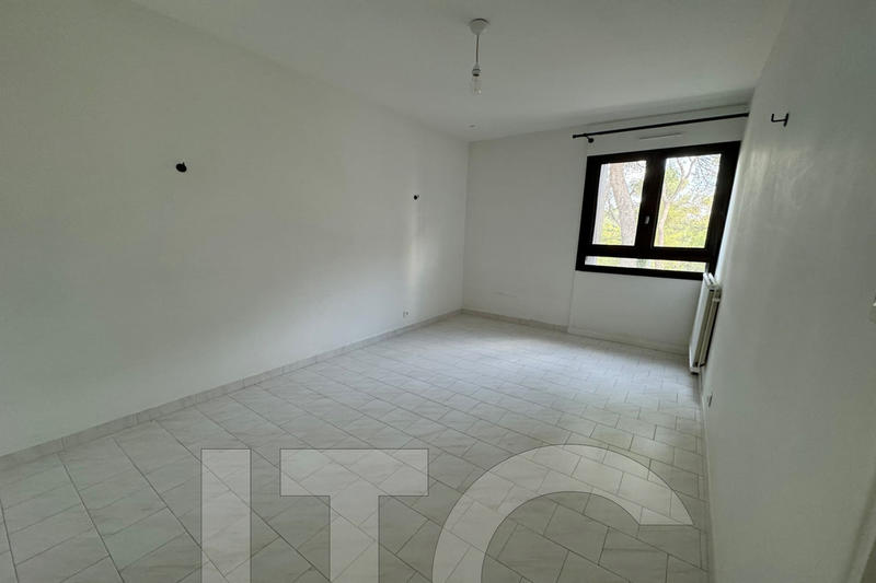 Appartement - 120 m² - 5 pièces