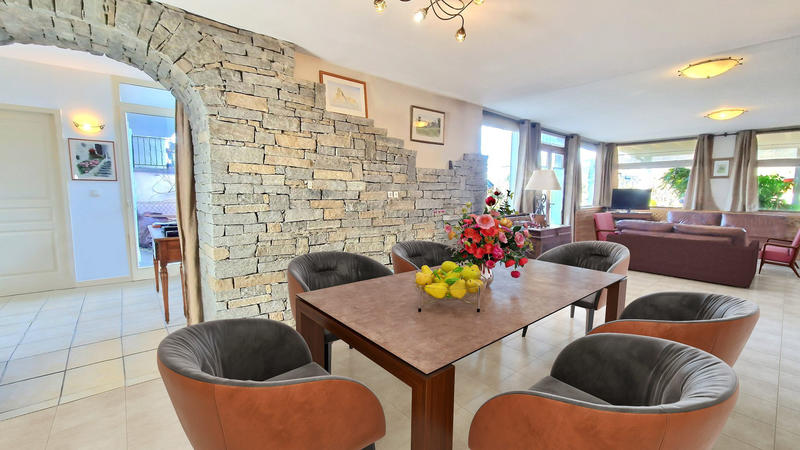 Fonds de commerce - 560 m²