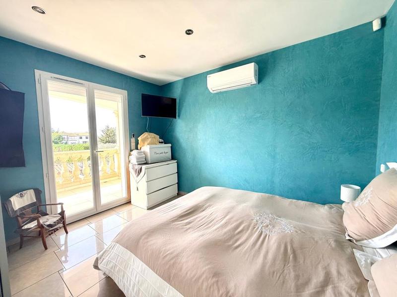 Maison - 200 m² - 5 pièces