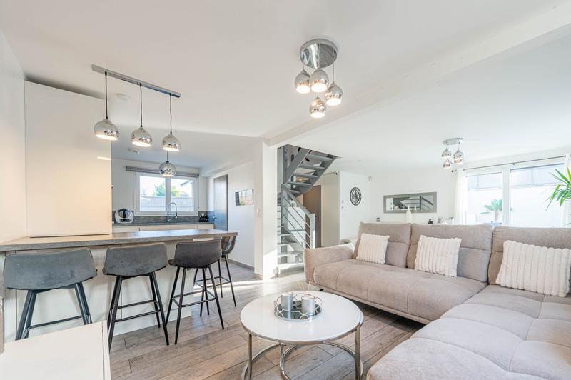 Maison - 91 m² - 4 pièces