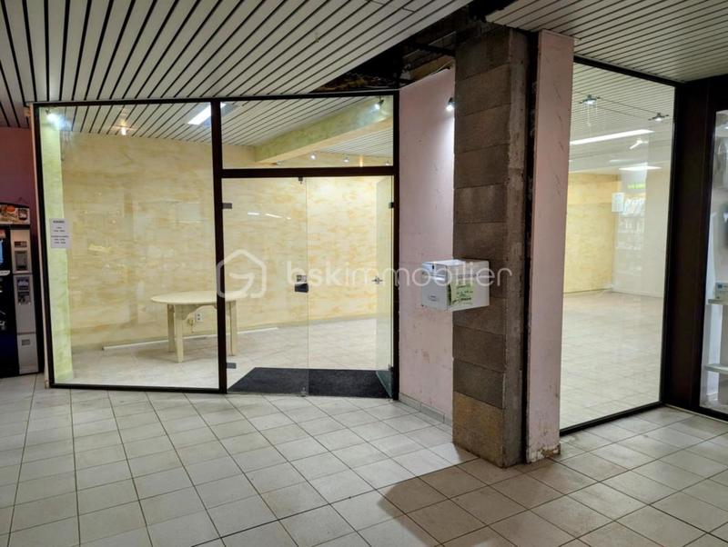 Local commercial - 60 m² - 2 pièces