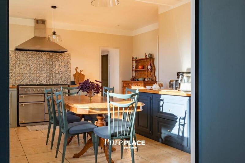 Maison - 390 m² - 7 pièces