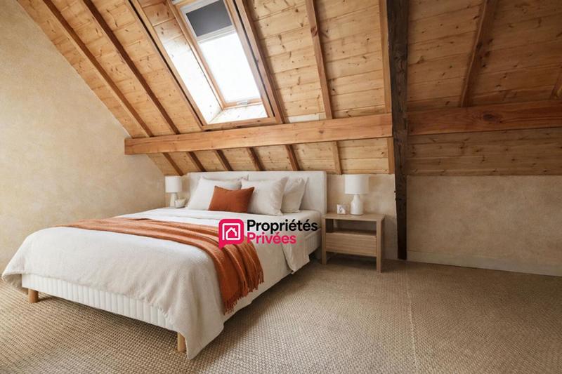 Maison - 300 m² - 6 pièces