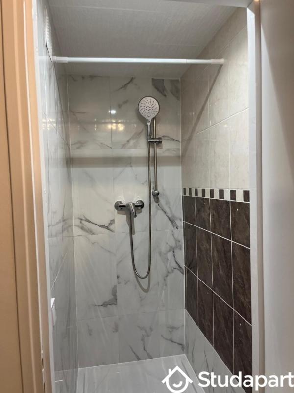 Chambre - 18 m² - 1 pièce