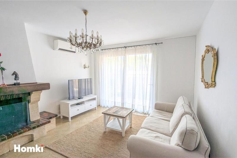 Maison - 104 m² - 4 pièces