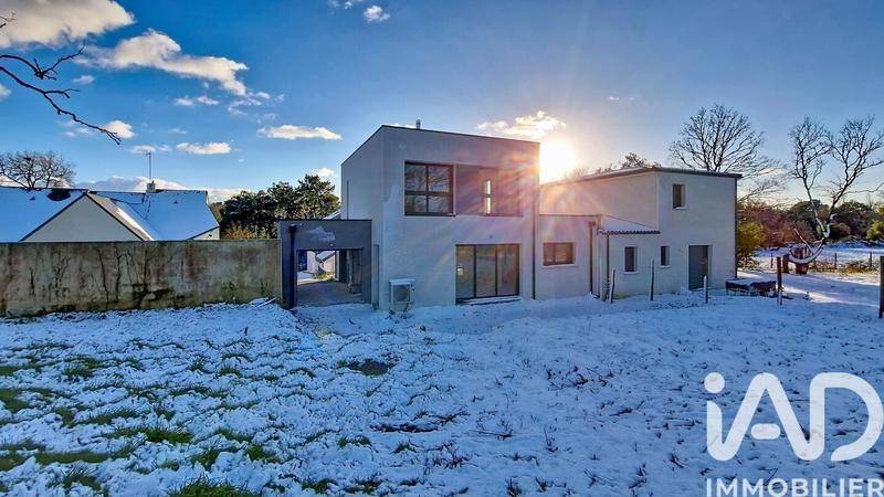 Maison de maîtres - 135 m² - 6 pièces