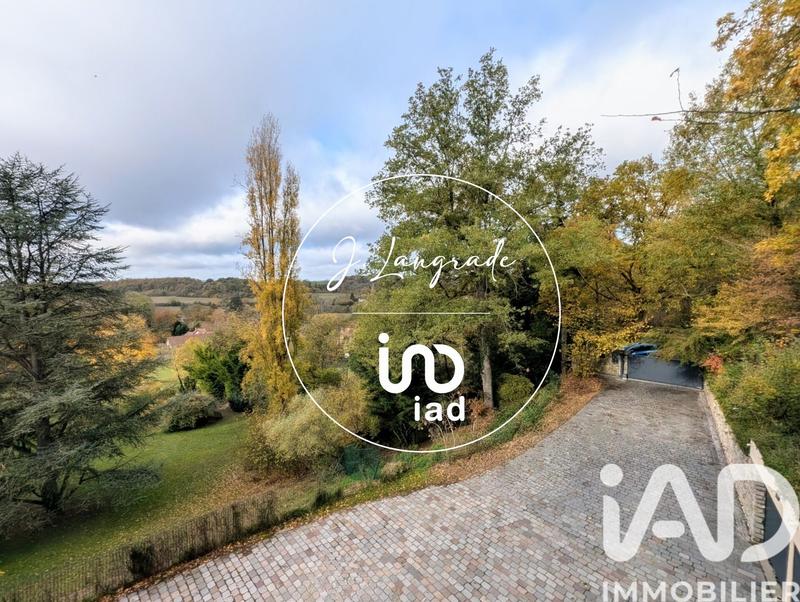 Maison - 200 m² - 7 pièces