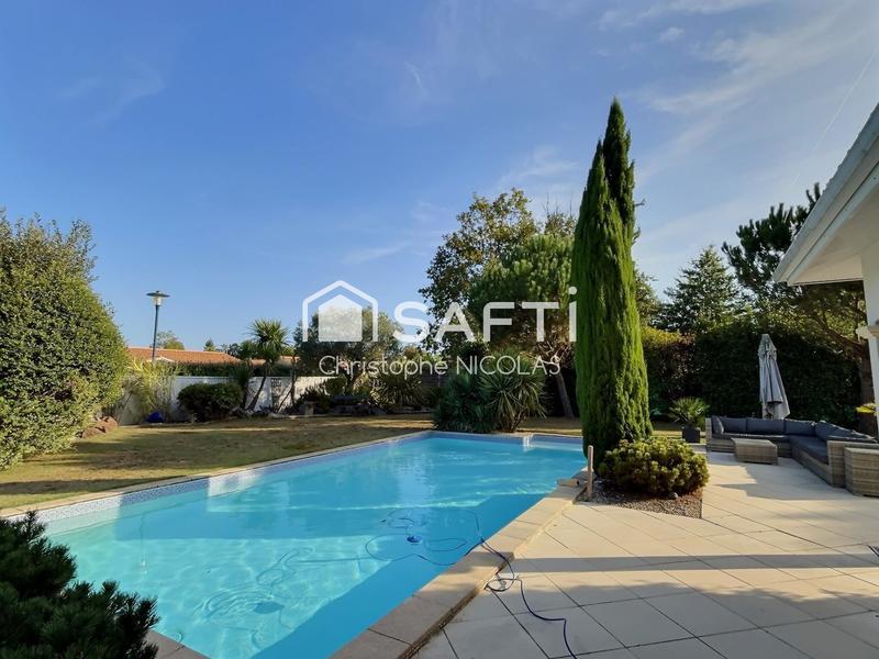 Villa - 165 m² - 6 pièces