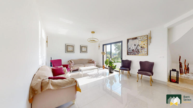 Villa - 315 m² - 8 pièces