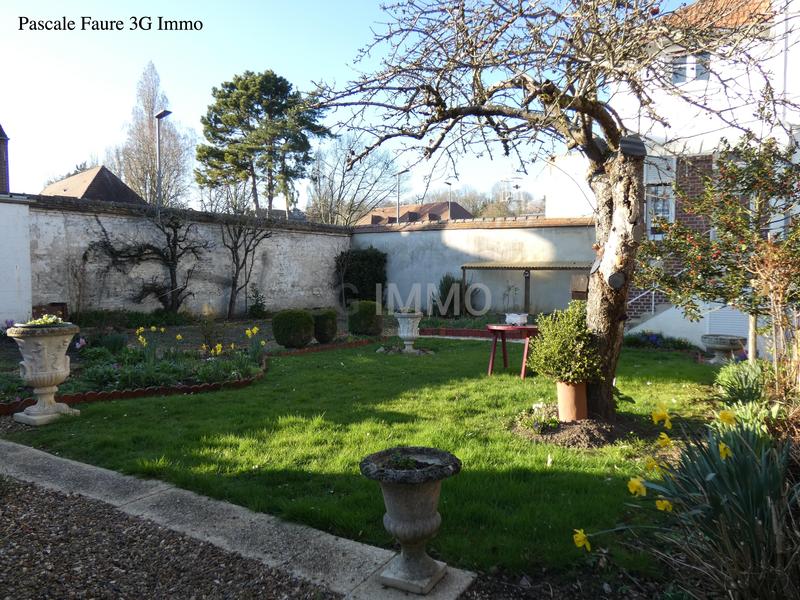 Villa - 121 m² - 6 pièces