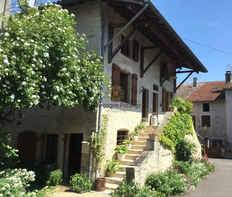 Maison de village - 185 m² - 7 pièces