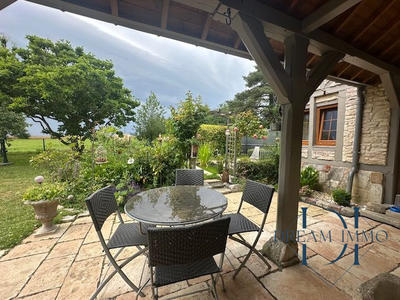 Maison ancienne - 240 m² - 10 pièces