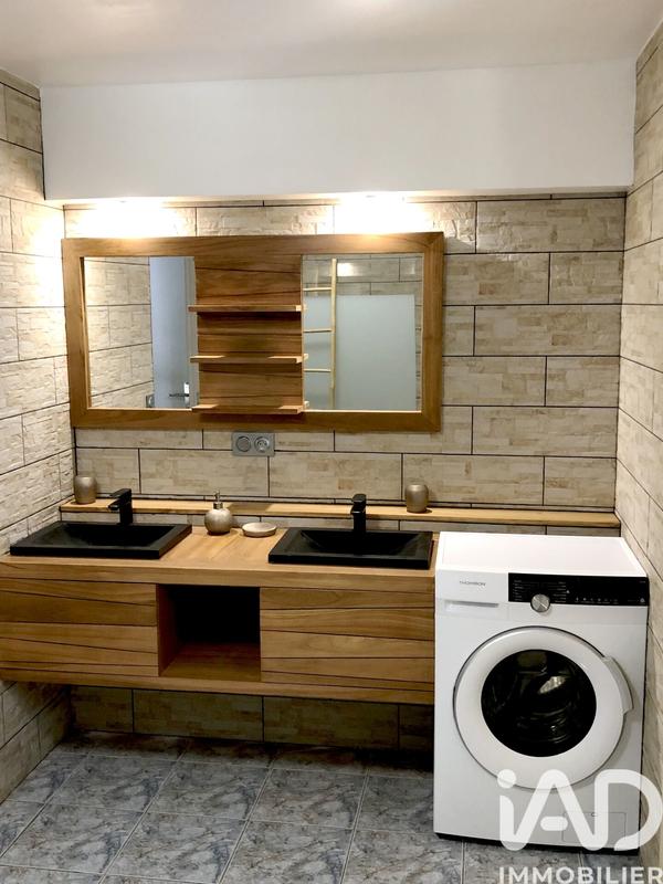 Maison - 280 m² - 13 pièces