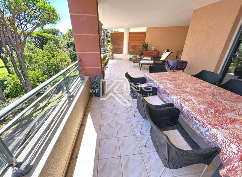 Appartement - 90 m² - 3 pièces