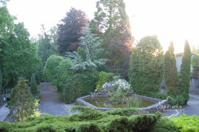 Local commercial - 739 m²