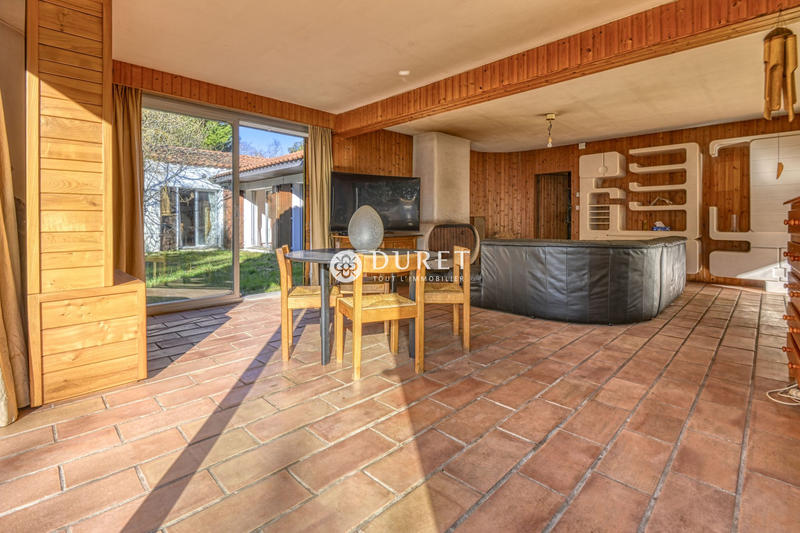 Maison contemporaine - 205 m² - 6 pièces