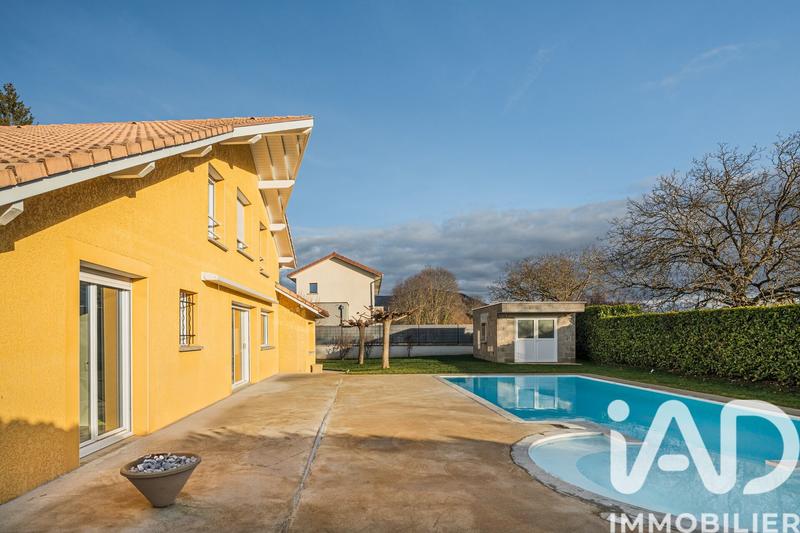 Maison - 152 m² - 7 pièces