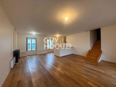 Appartement - 100 m² - 4 pièces