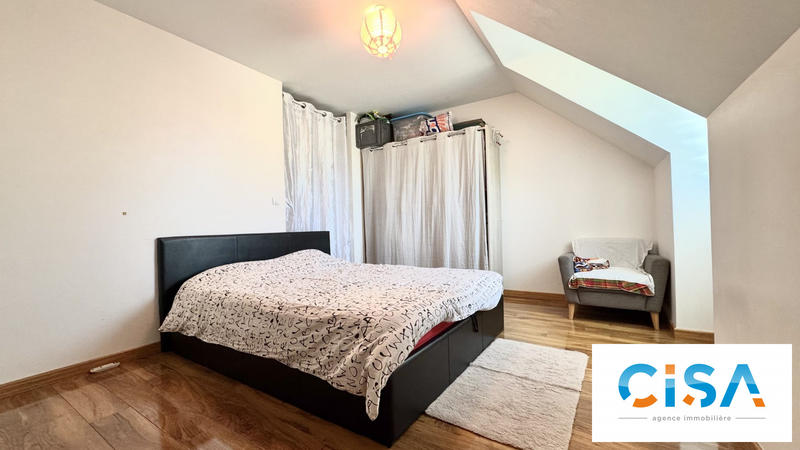 Maison traditionnelle - 106 m² - 5 pièces