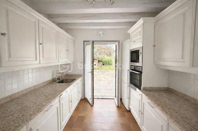 Maison - 179 m² - 6 pièces