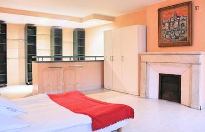 Chambre - 20 m² - 6 pièces