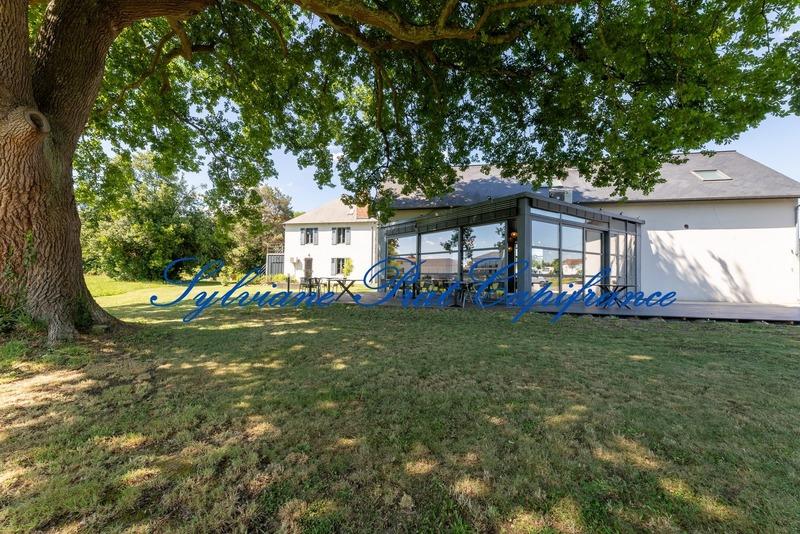 Local commercial - 493 m² - 12 pièces