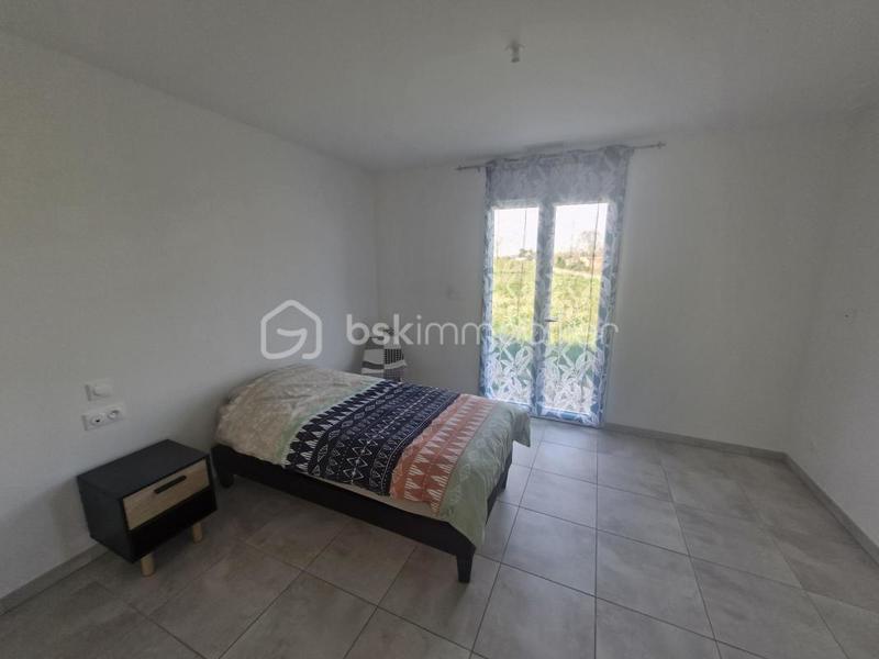 Maison traditionnelle - 325 m² - 7 pièces