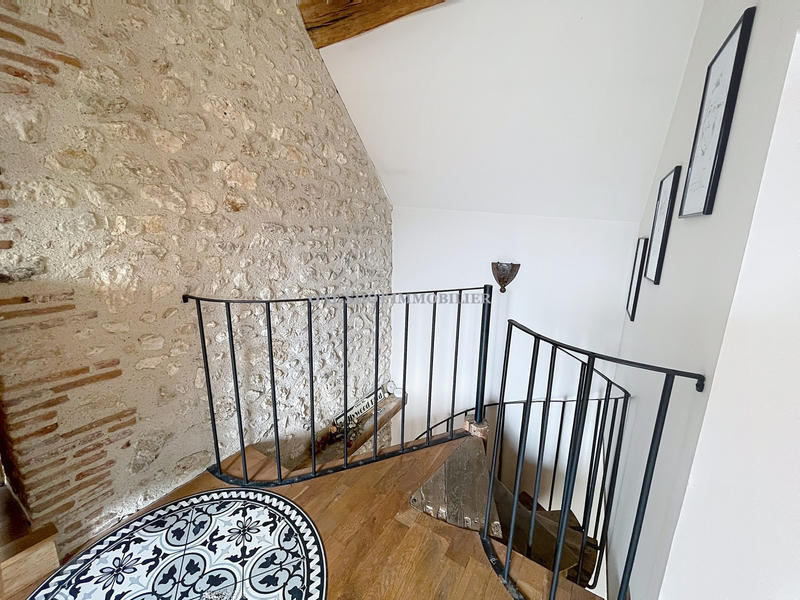 Maison ancienne - 205 m² - 7 pièces