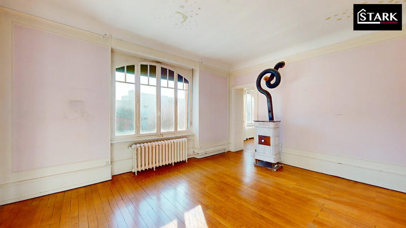 Maison - 274 m² - 10 pièces