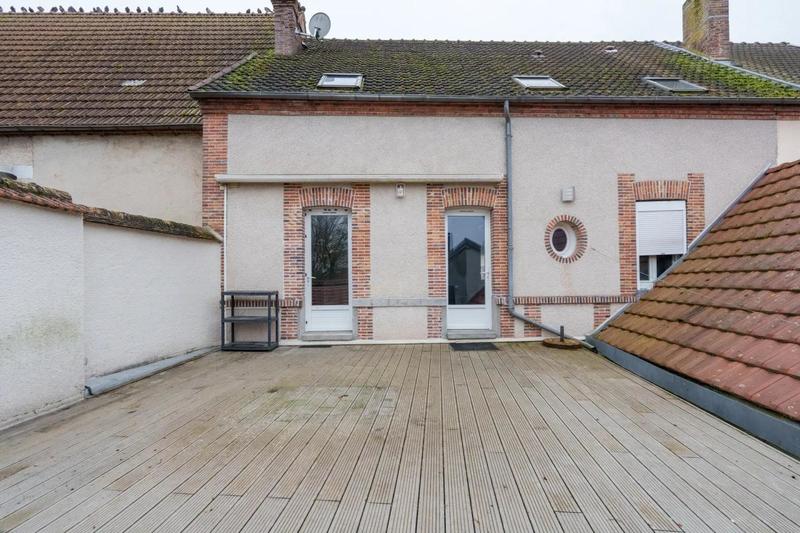 Maison - 210 m² - 7 pièces