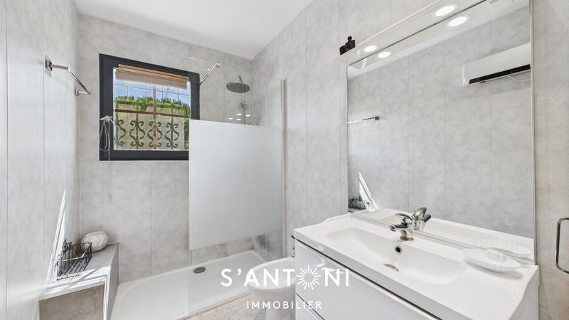Maison - 153 m² - 5 pièces
