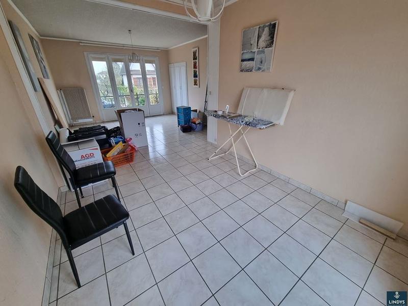 Pavillon - 159 m² - 8 pièces