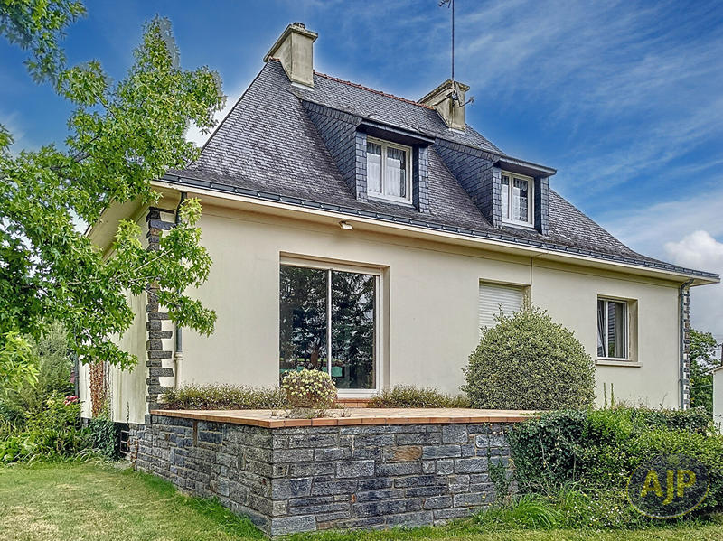 Maison - 148 m² - 7 pièces