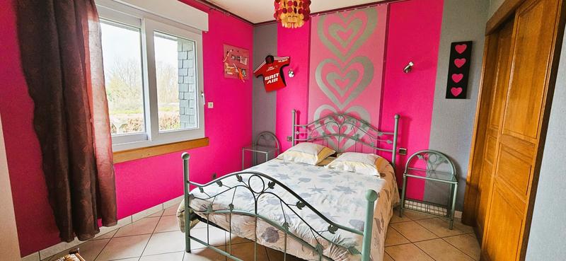 Maison - 230 m² - 8 pièces