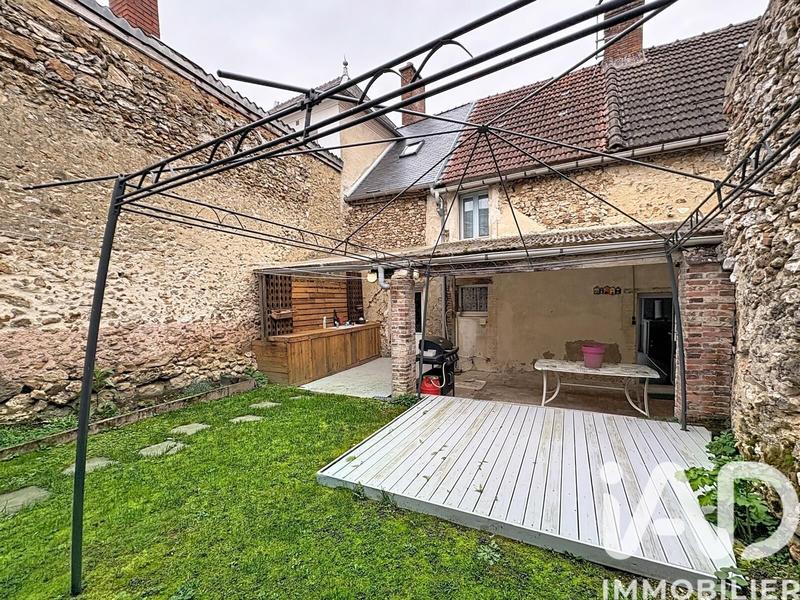 Maison - 122 m² - 5 pièces