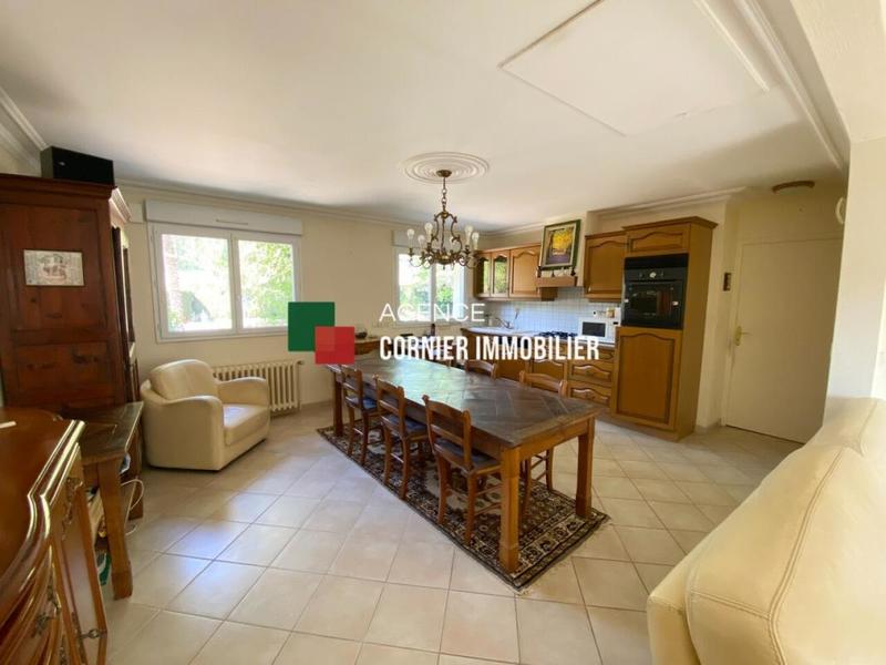 Pavillon - 142 m² - 6 pièces