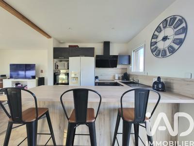 Maison - 97 m² - 4 pièces