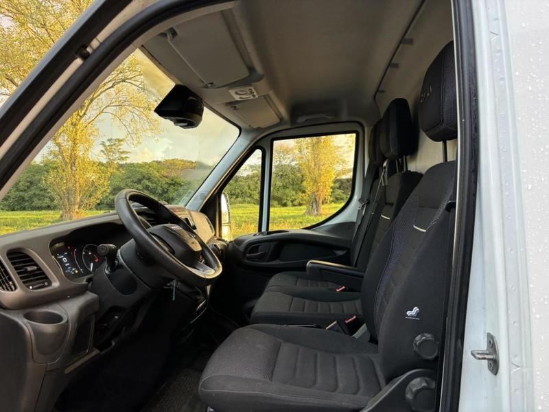 Iveco Daily 2.3d 156 Ch L4h2 35s16 tarif Ht - Garantie 6 Mois