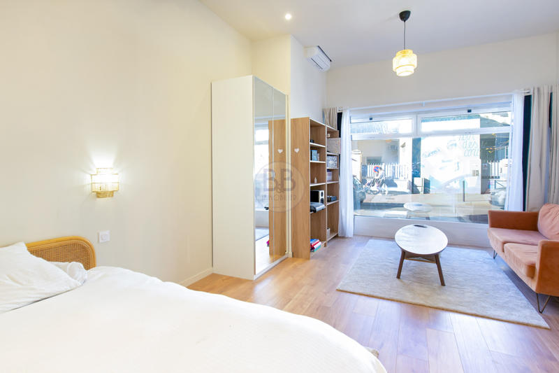 Appartement - 160 m² - 5 pièces